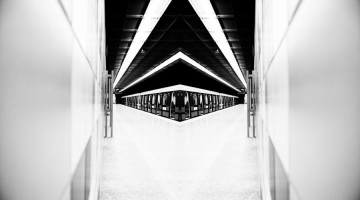 metro_night_warsaw_4_lukasz_zukowski_zrodlo_fotomiastikon